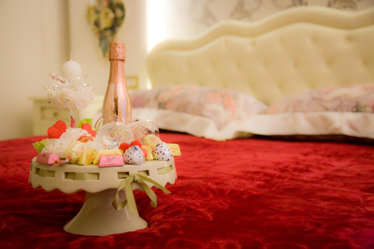 Gold94 Bed and Breakfast Napels Buitenkant foto