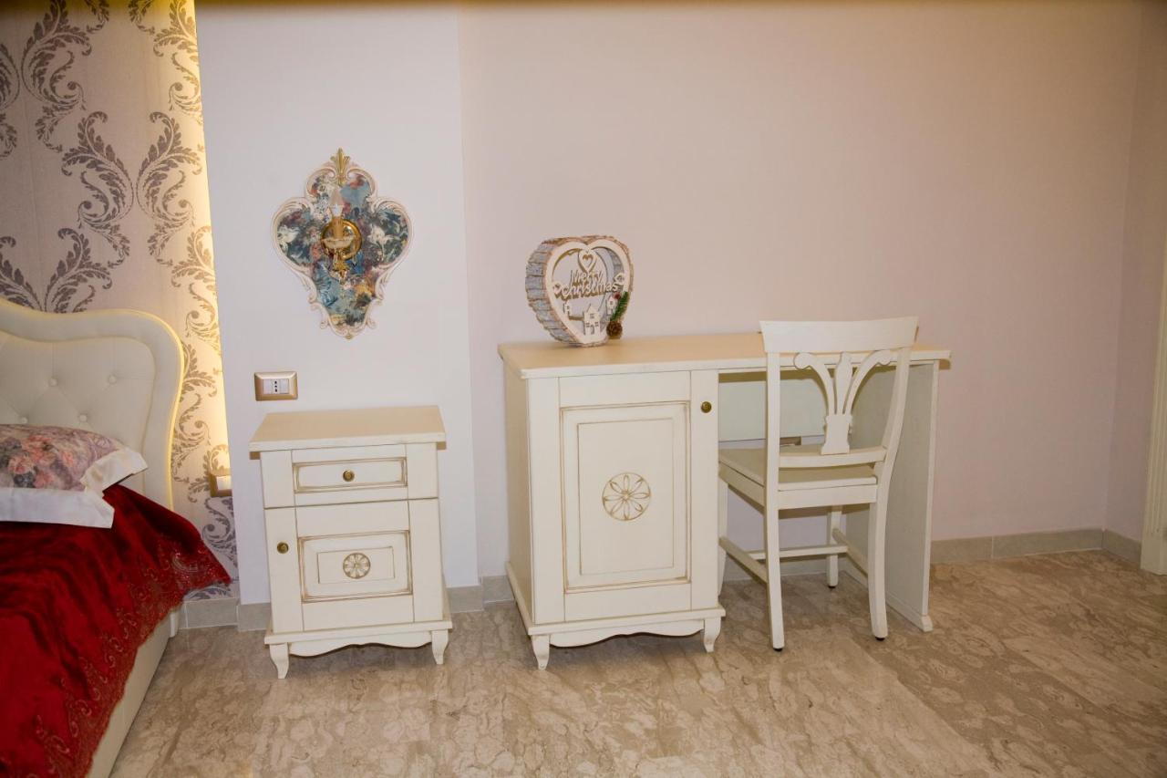 Gold94 Bed and Breakfast Napels Buitenkant foto