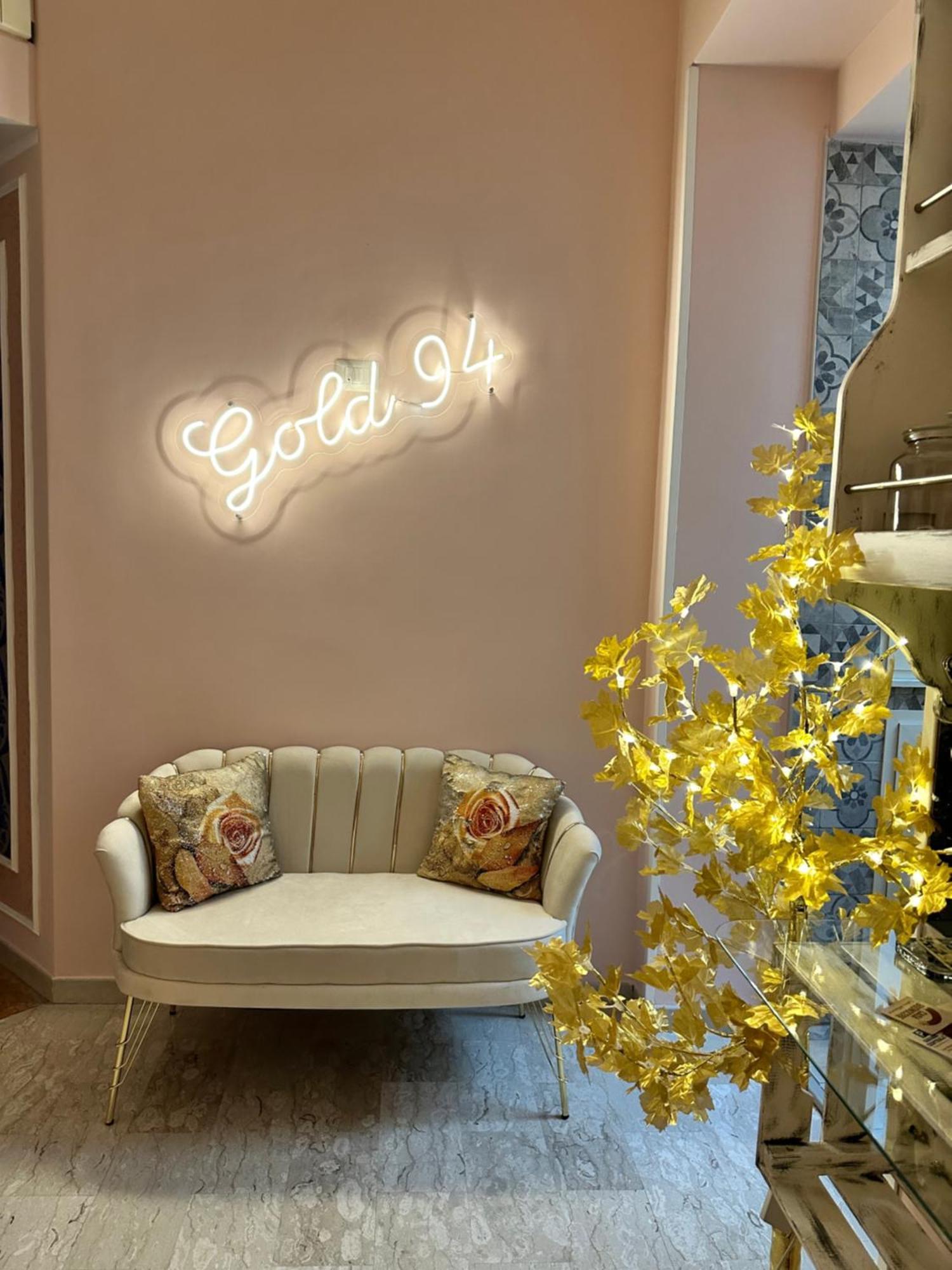 Gold94 Bed and Breakfast Napels Buitenkant foto