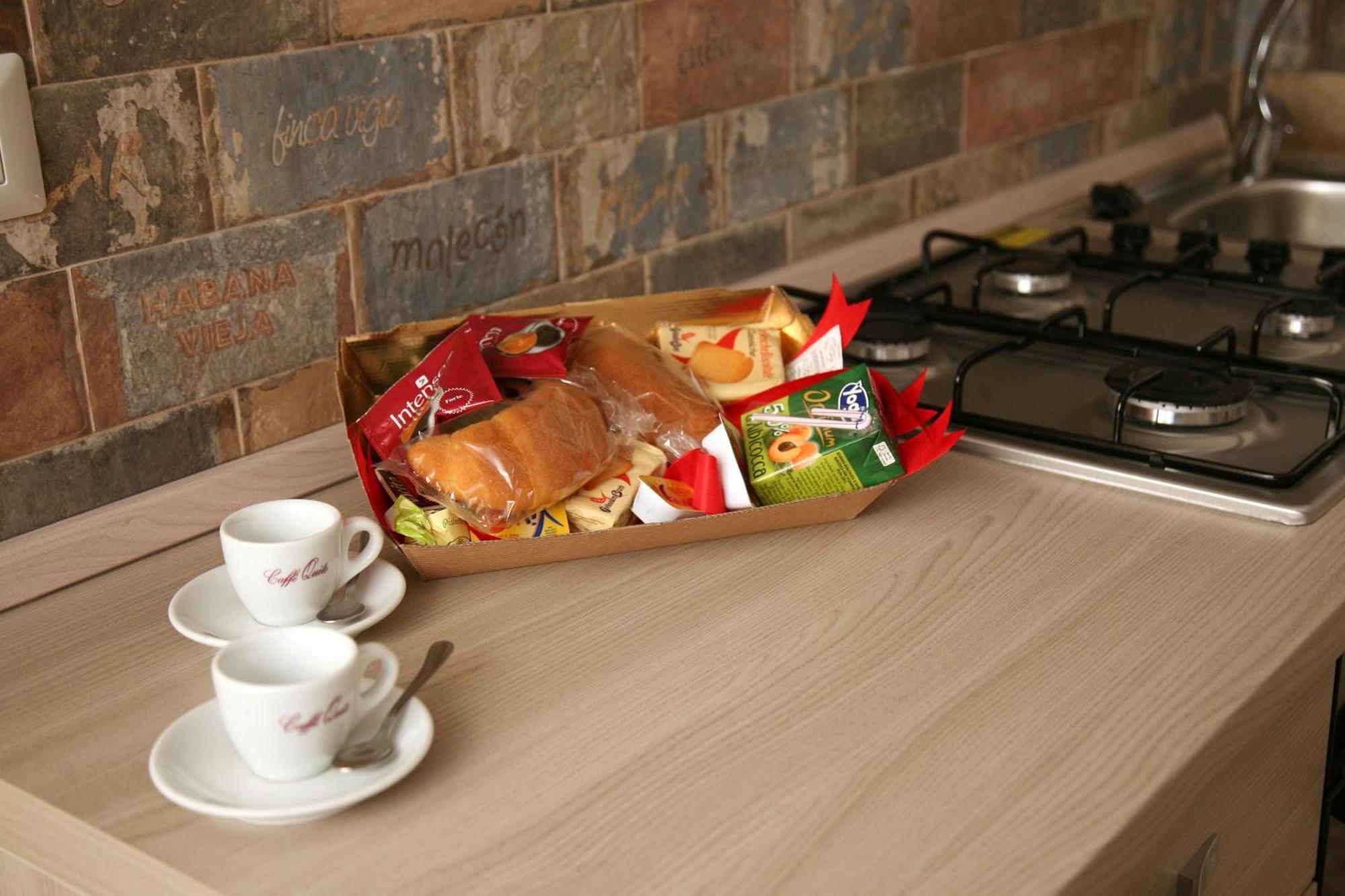 Gold94 Bed and Breakfast Napels Kamer foto